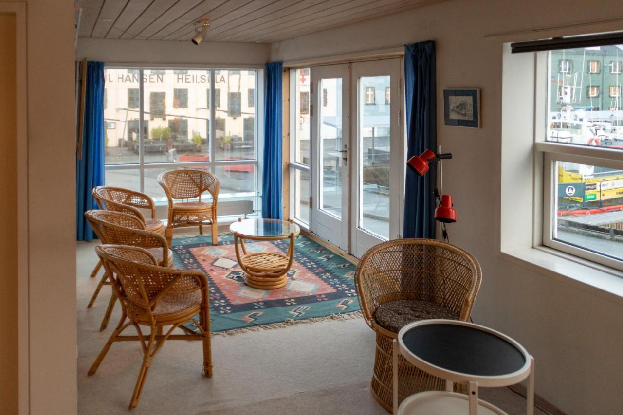 Guesthouse At The Boat Harbour Torshavn Bagian luar foto