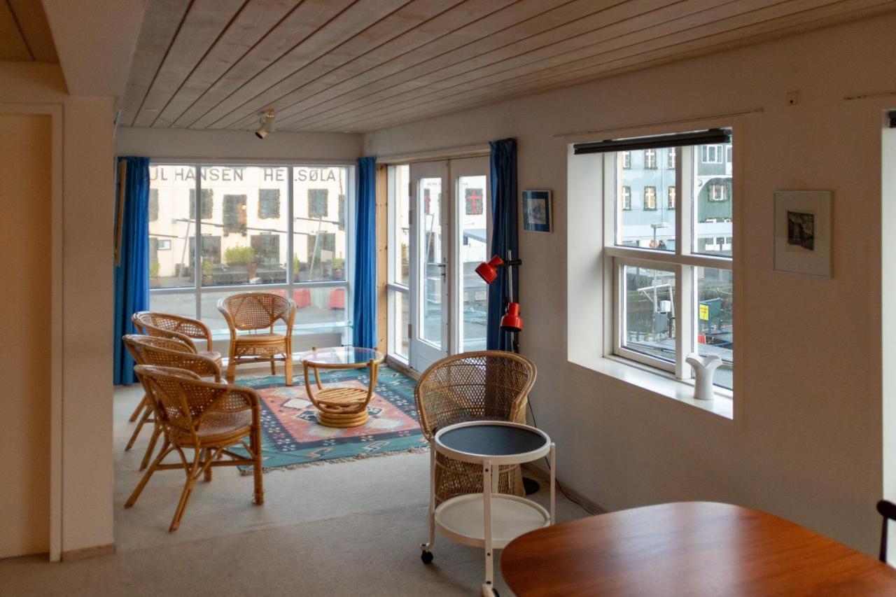 Guesthouse At The Boat Harbour Torshavn Bagian luar foto
